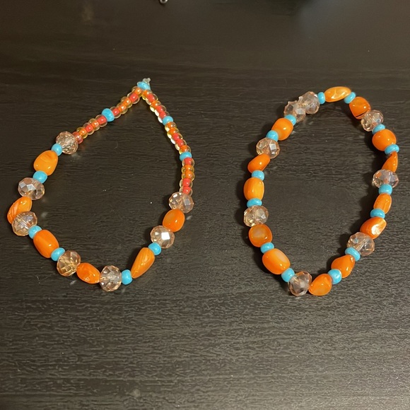 Beaded Jewelry Set - Picture 2 of 3